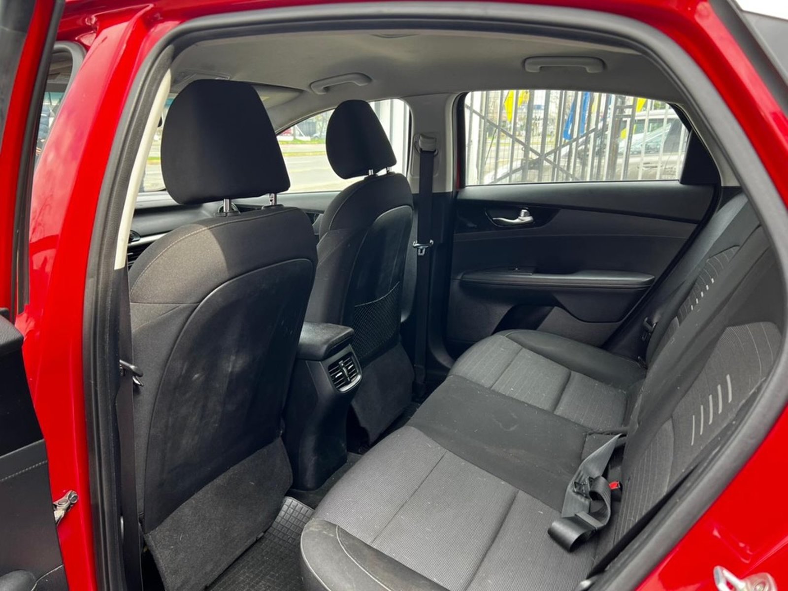 Kia CERATO 2019 - Imagen 8 de 10