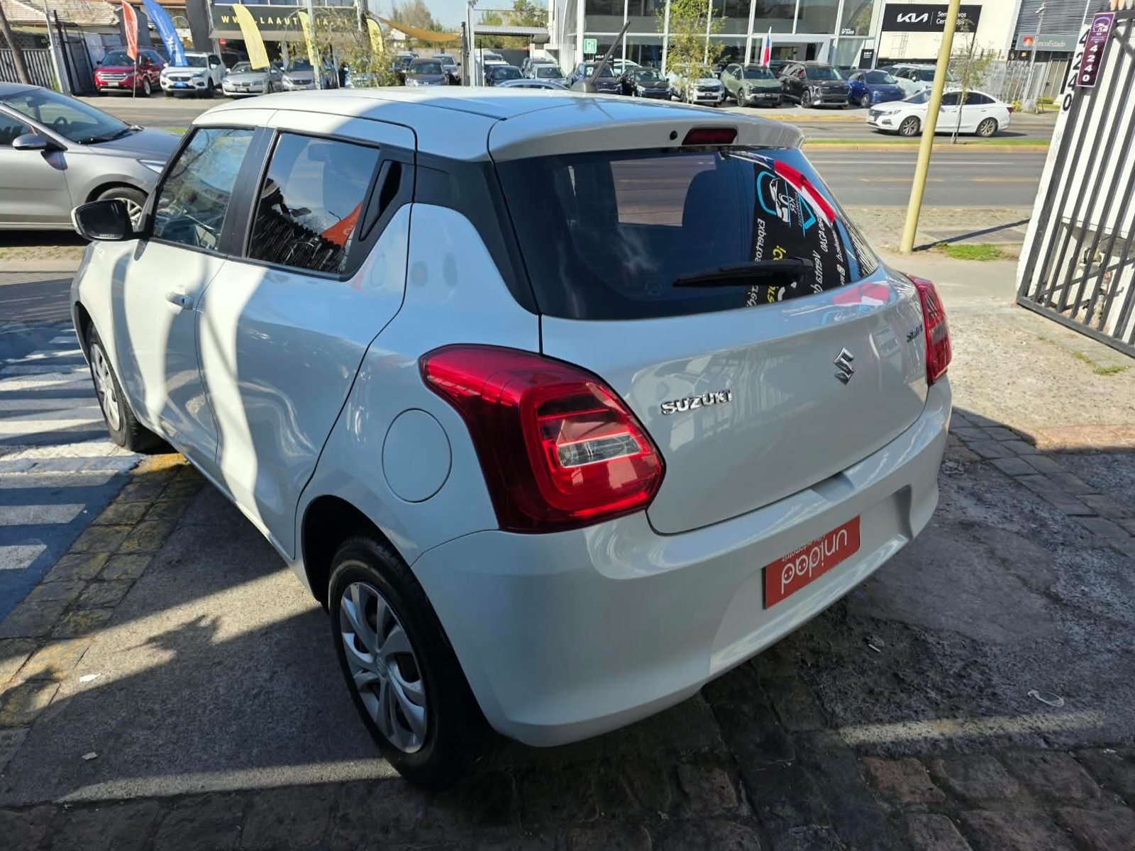 Suzuki SWIFT 2021 - Foto 4 de 10