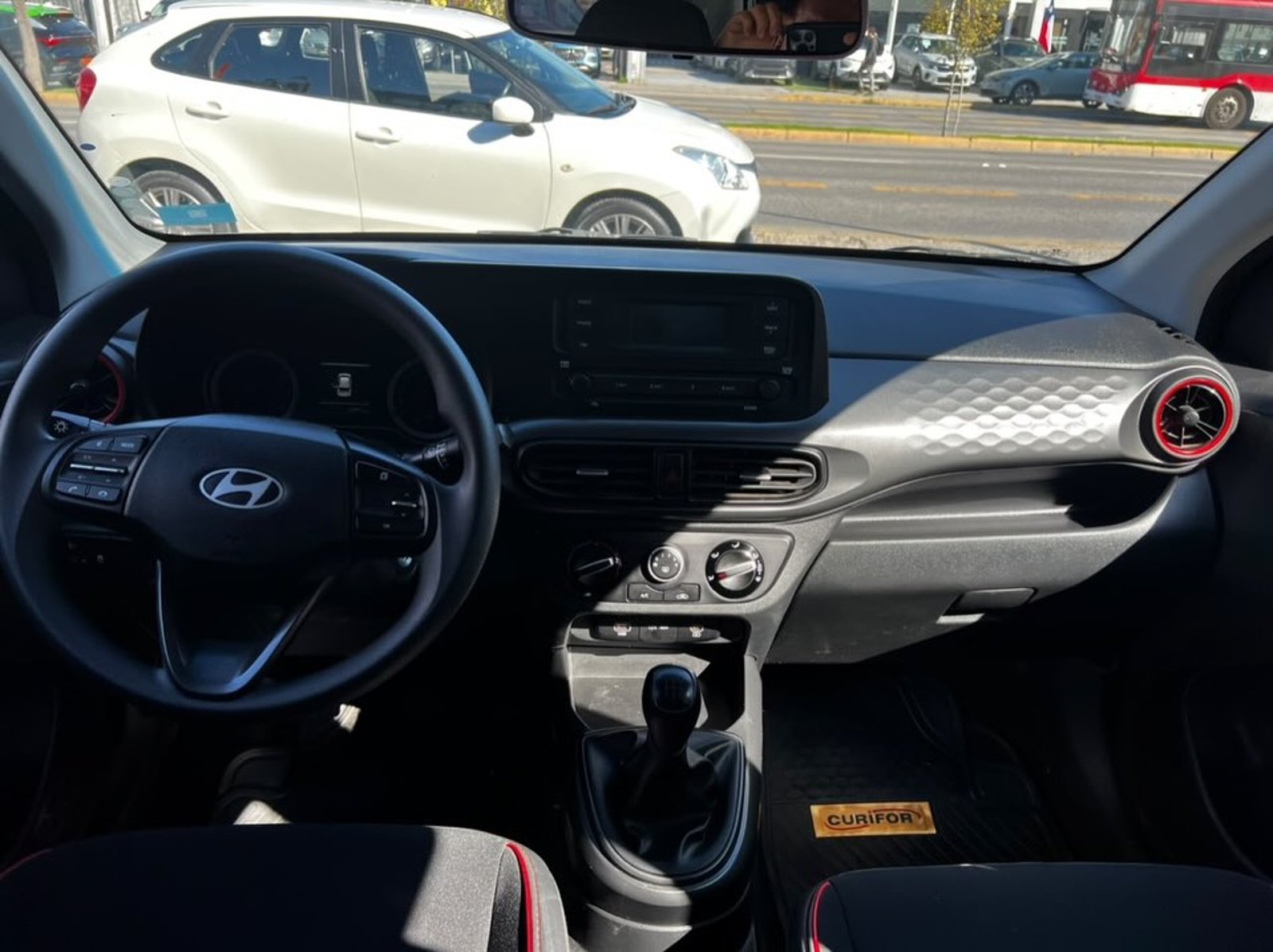 Hyundai GRAND 2025 - Imagen 9 de 10