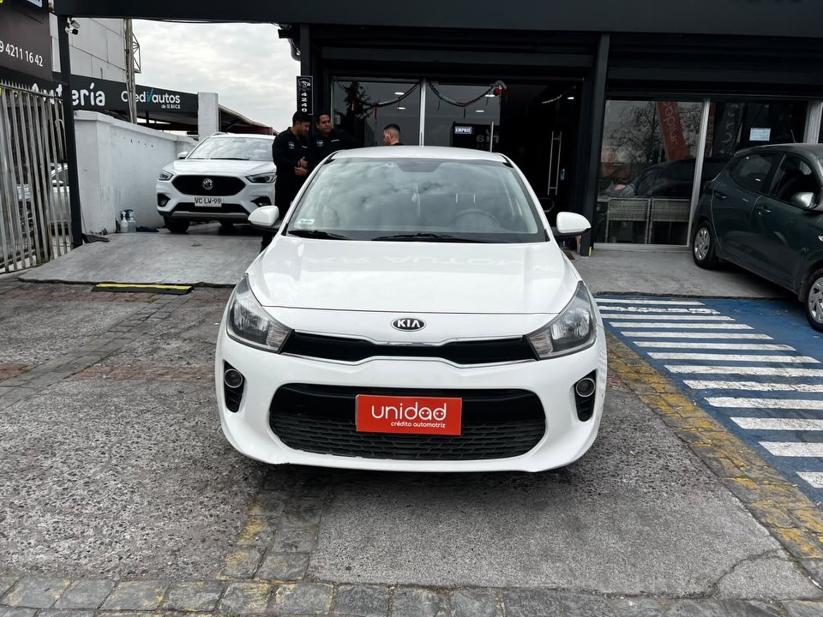 Kia RIO 2021 - Foto 2 de 10