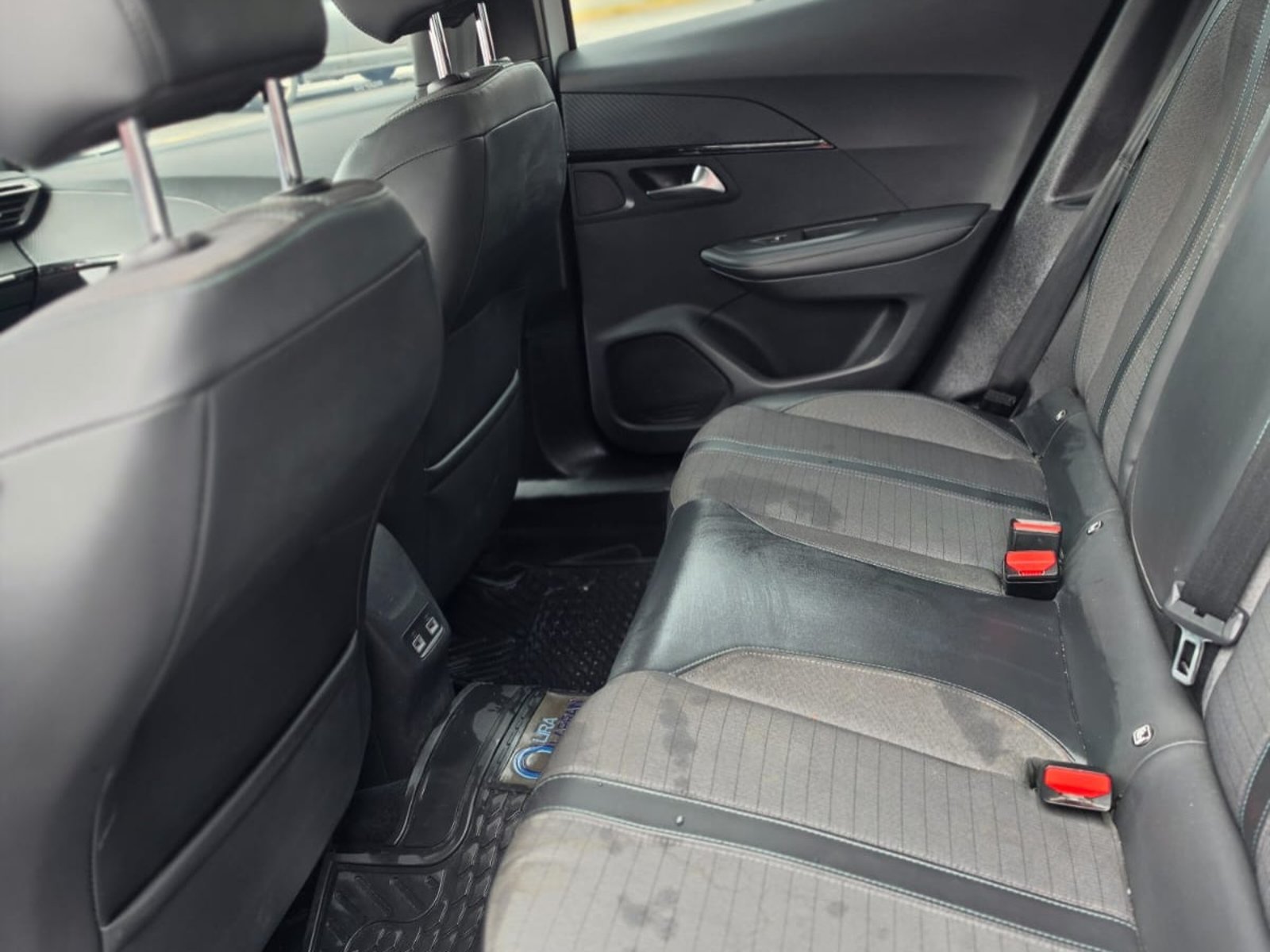 Peugeot 2008 2022 - Imagen 8 de 10