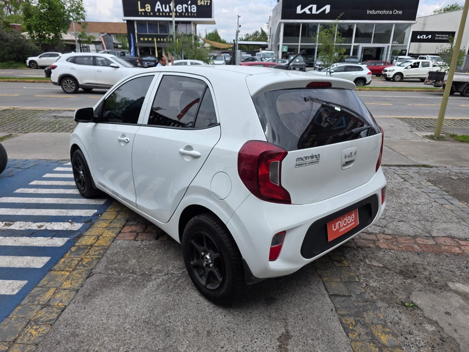 Kia MORNING 2022 - Foto 3 de 10