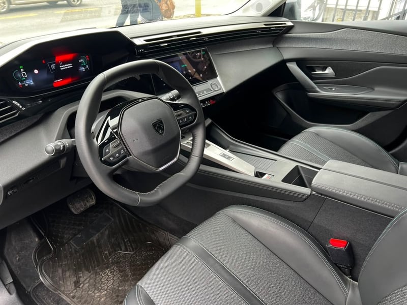 Peugeot 308 2023 - Imagen 8 de 11