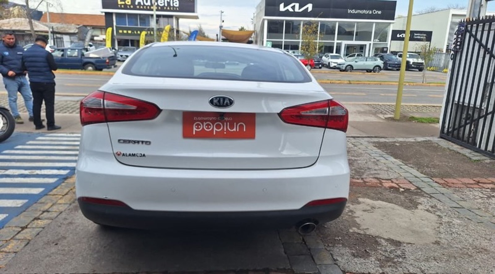 Kia CERATO 2016 - Imagen 4 de 10