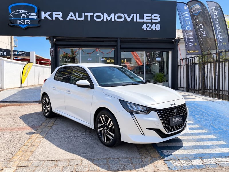 Peugeot 208 2021