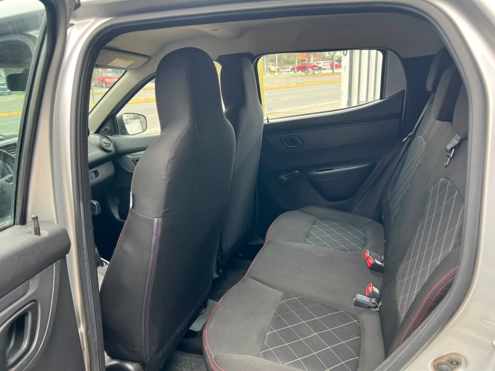 Renault KWID 2023 - Imagen 9 de 10