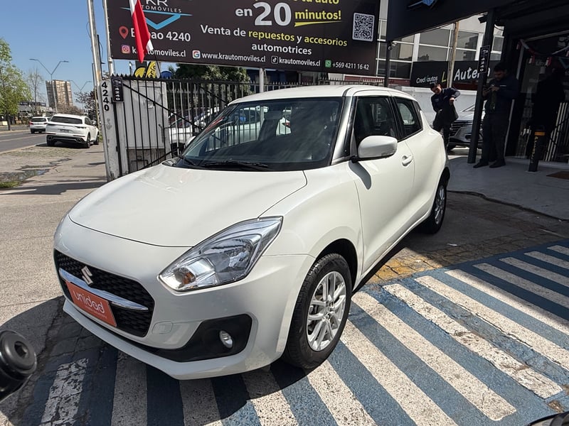 Suzuki SWIFT 2024 - Imagen 4 de 10