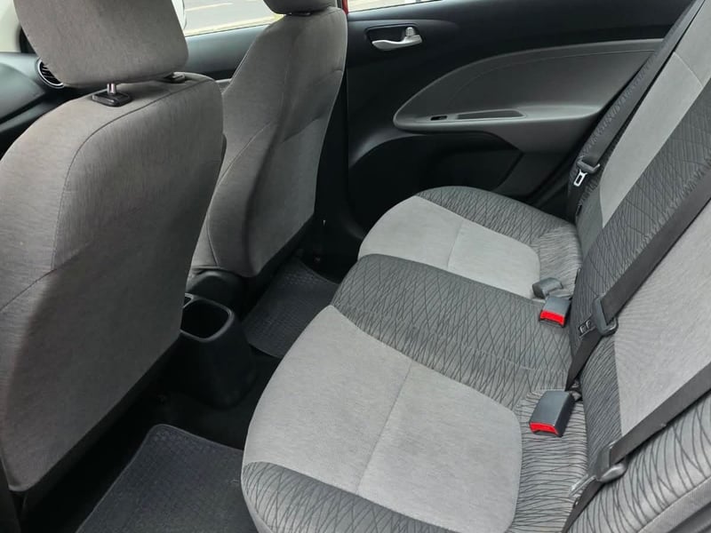 Kia SOLUTO 2024 - Imagen 8 de 10
