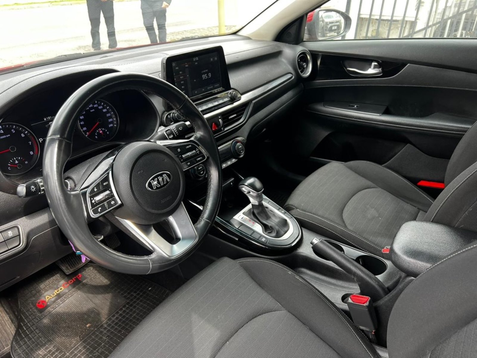 Kia CERATO 2019 - Imagen 9 de 10