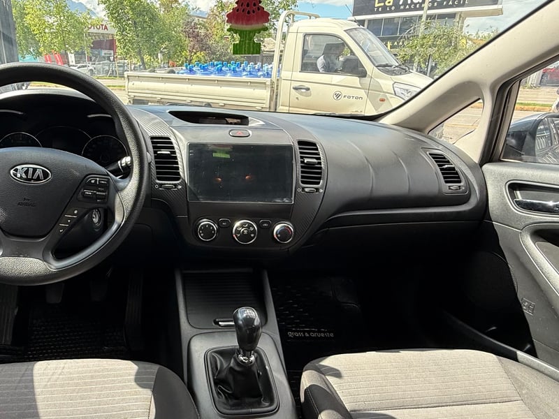 Kia CERATO 2016 - Imagen 8 de 10