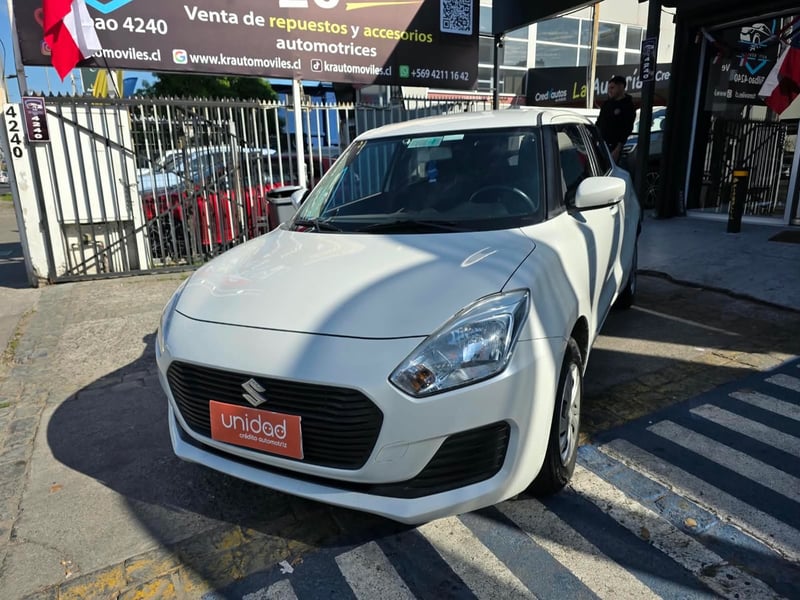 Suzuki SWIFT 2021 - Imagen 3 de 10