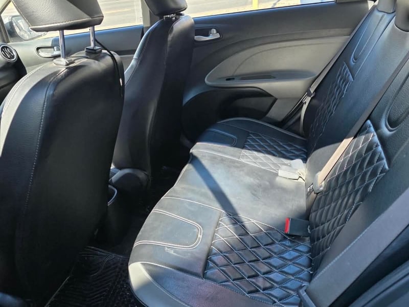 Kia SOLUTO 2022 - Imagen 8 de 10
