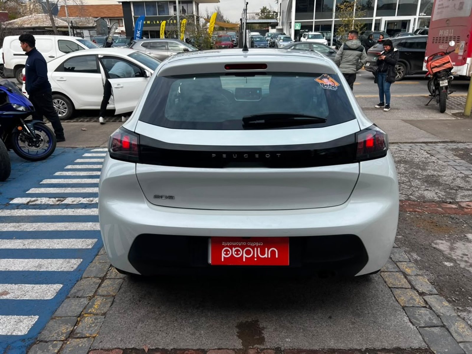 Peugeot 208 2023 - Imagen 6 de 11