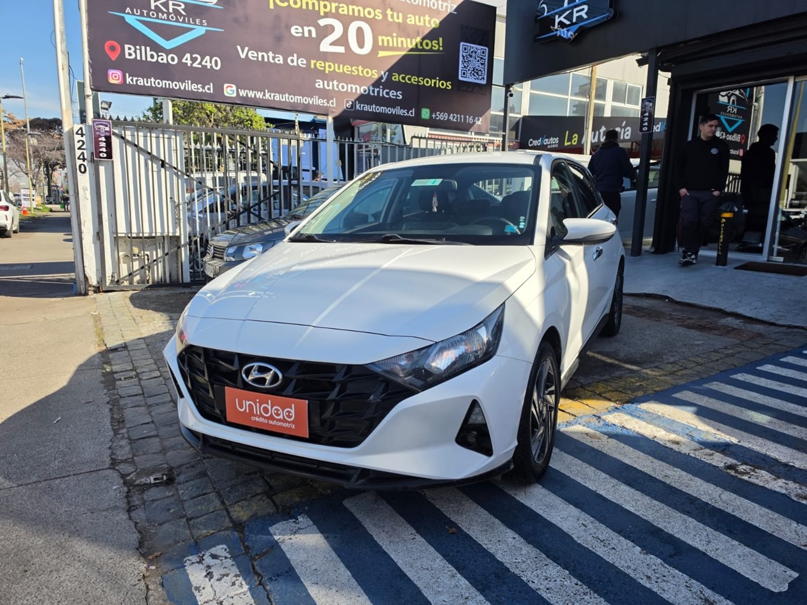 Hyundai 1 2022 - Foto 3 de 10