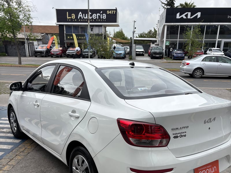 Kia SOLUTO 2022 - Imagen 5 de 10