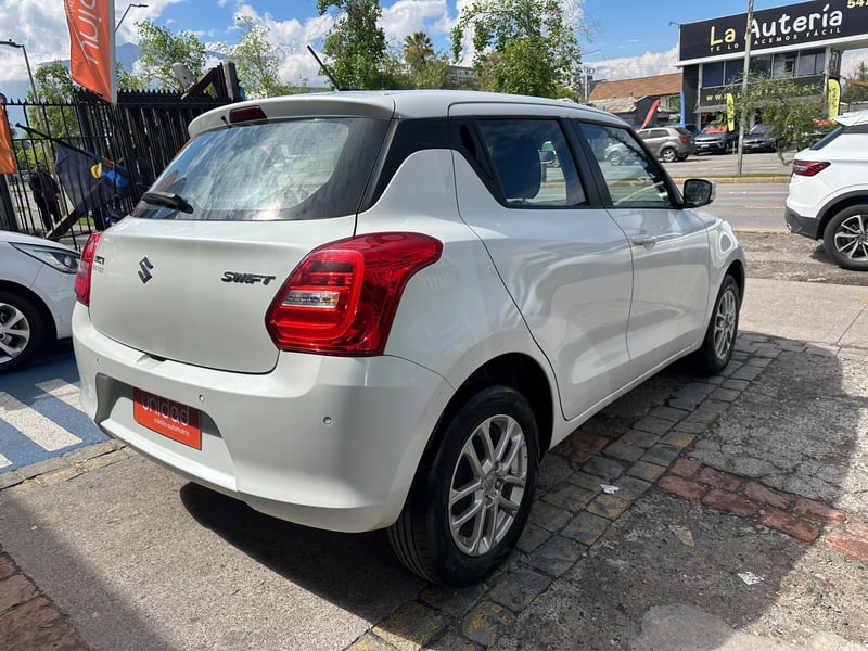 Suzuki SWIFT 2022 - Imagen 6 de 10