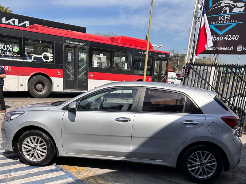 Kia RIO 2020 - Imagen 6 de 10