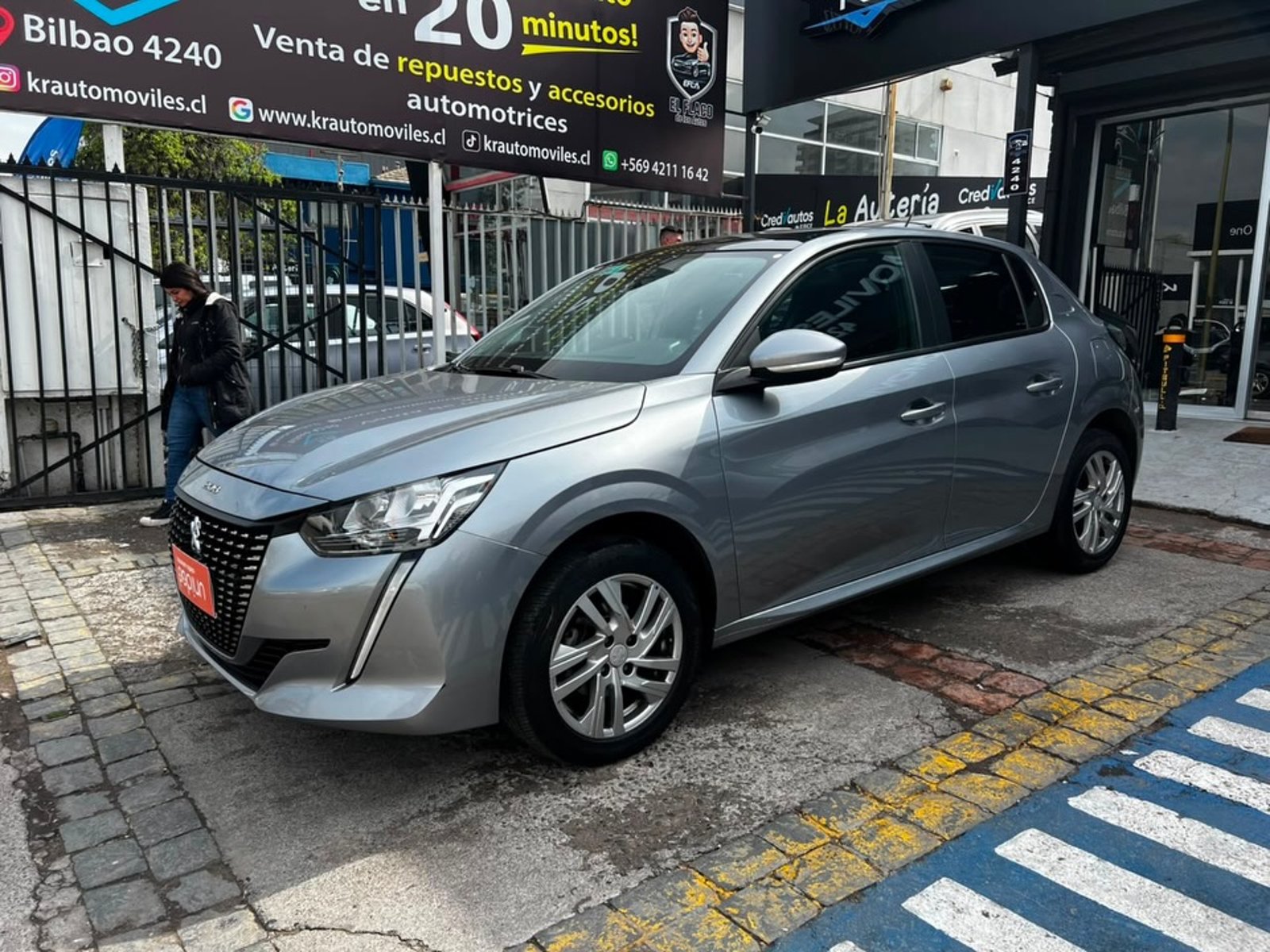 Peugeot 208 2023 - Imagen 3 de 9