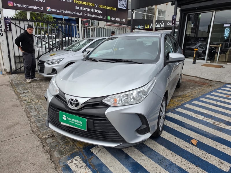 Toyota YARIS 2022 - Imagen 3 de 10