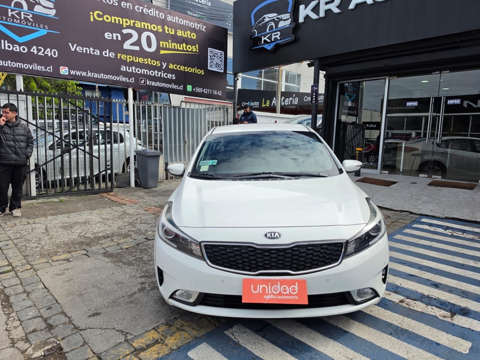 Kia CERATO 2017 - Foto 2 de 10