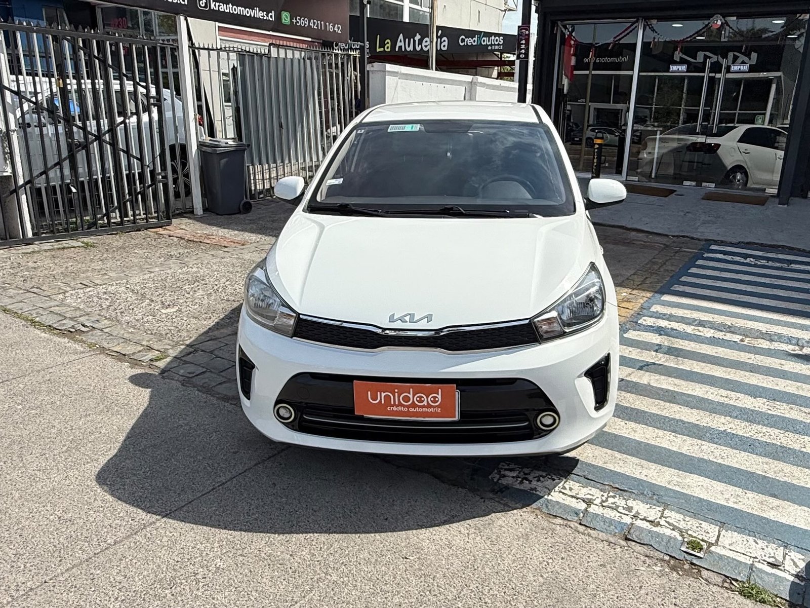 Kia SOLUTO 2022 - Foto 2 de 9