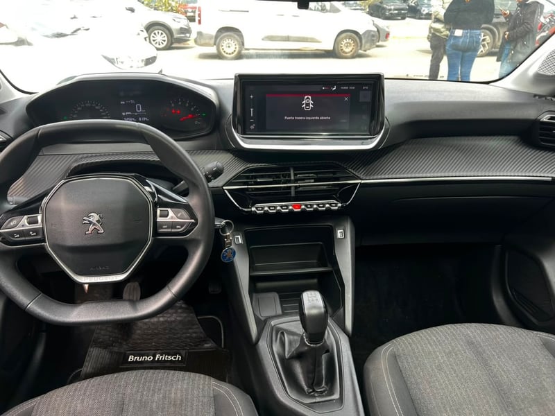 Peugeot 208 2023 - Imagen 10 de 11
