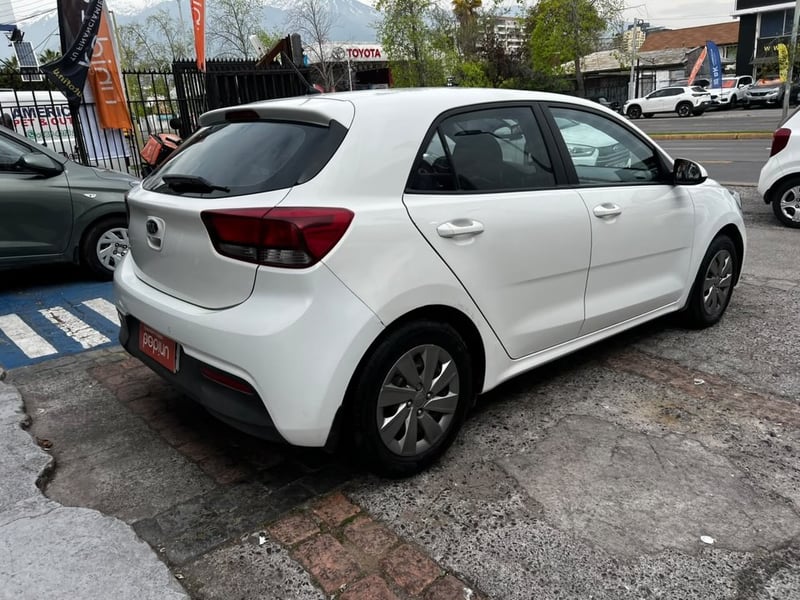 Kia RIO 2019 - Imagen 6 de 10