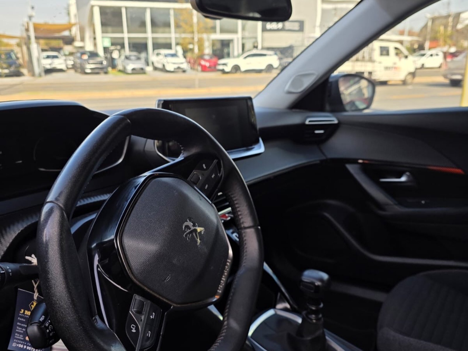 Peugeot 2008 2023 - Imagen 9 de 10