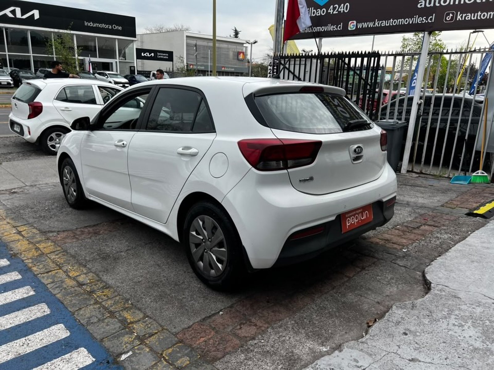 Kia RIO 2021 - Foto 4 de 10