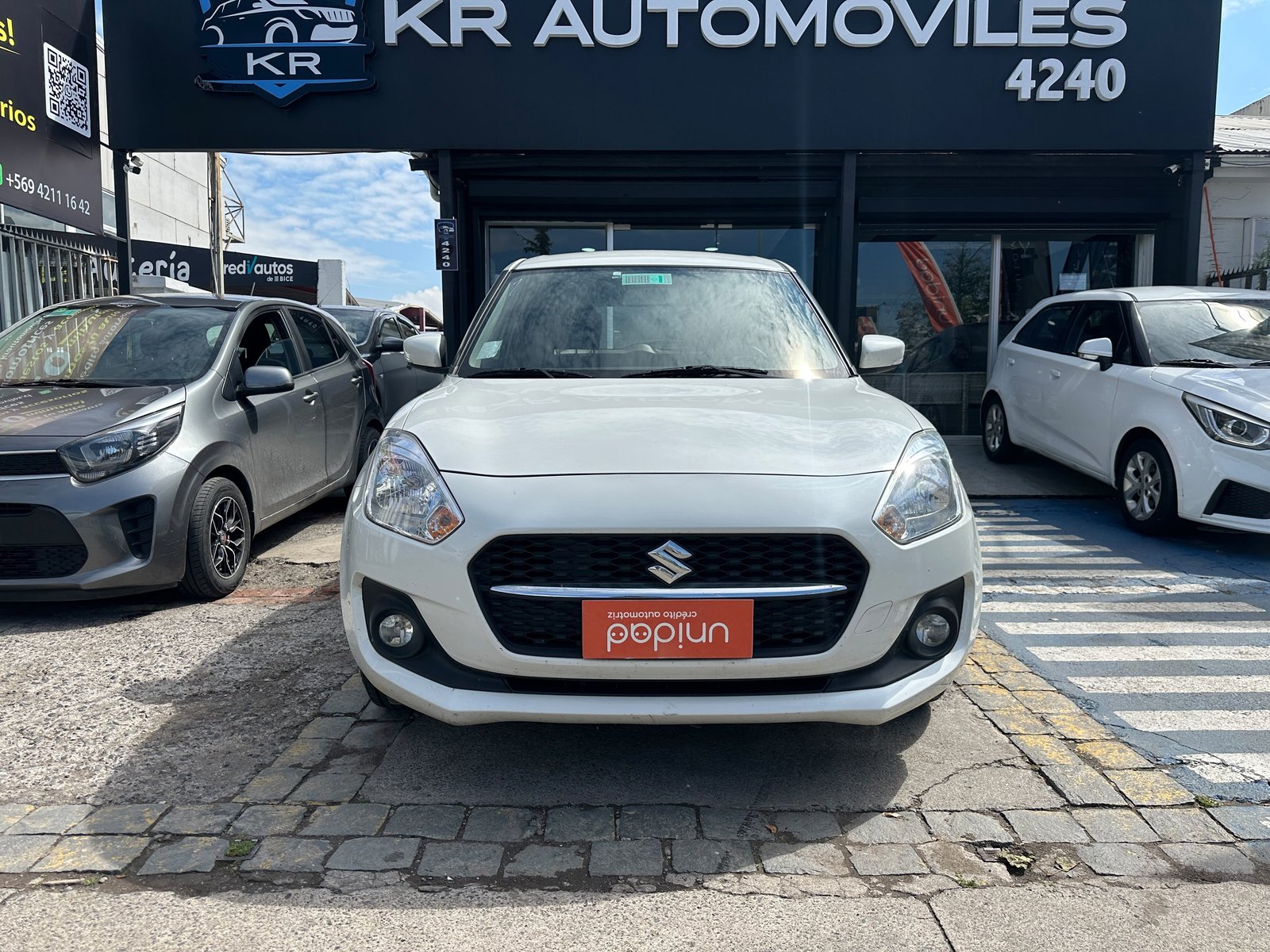 Suzuki SWIFT 2022 - Foto 2 de 10