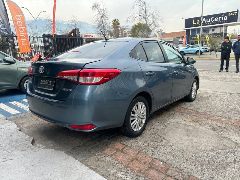 Toyota YARIS 2018 - Imagen 3 de 10