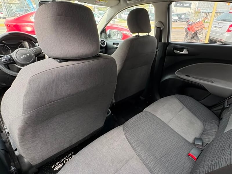 Kia SOLUTO 2023 - Imagen 8 de 11