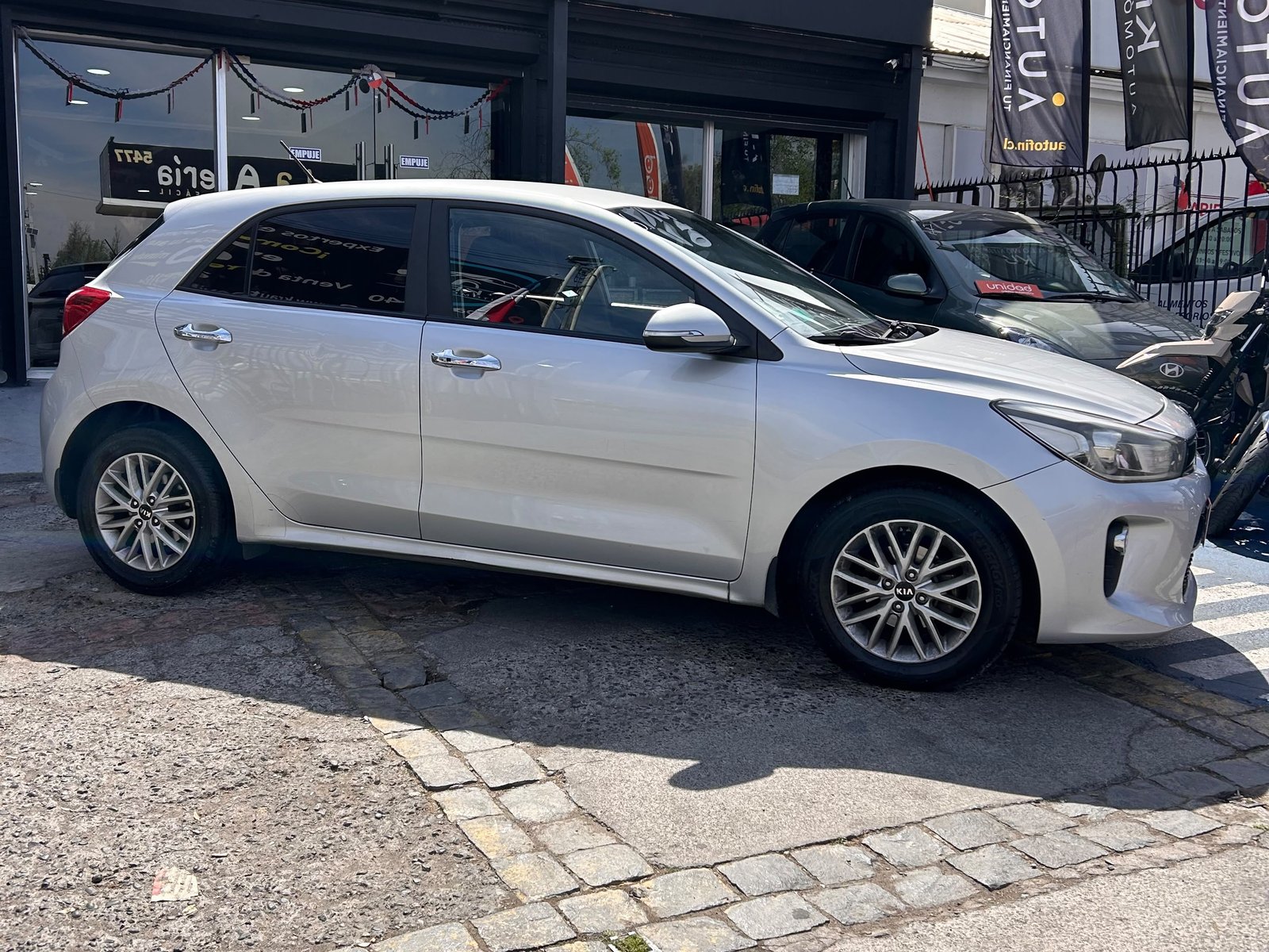 Kia RIO 2020 - Foto 4 de 10