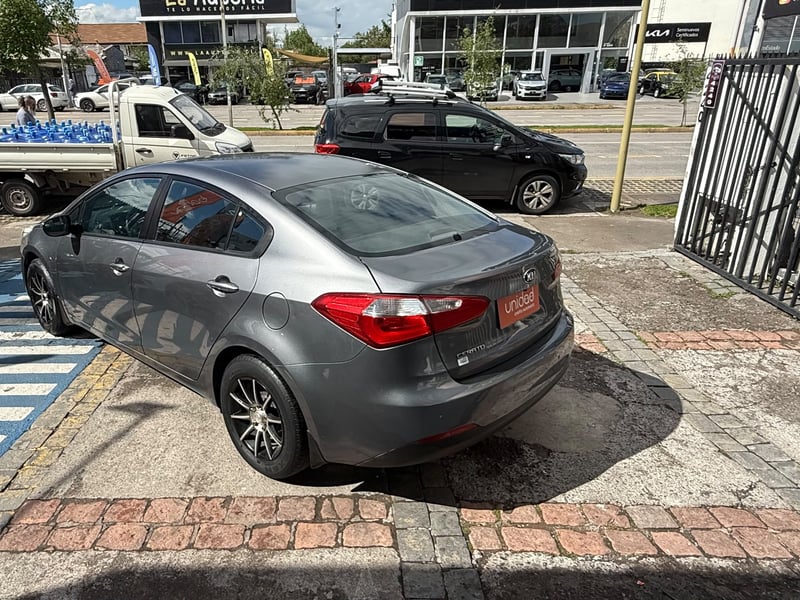 Kia CERATO 2016 - Imagen 4 de 10