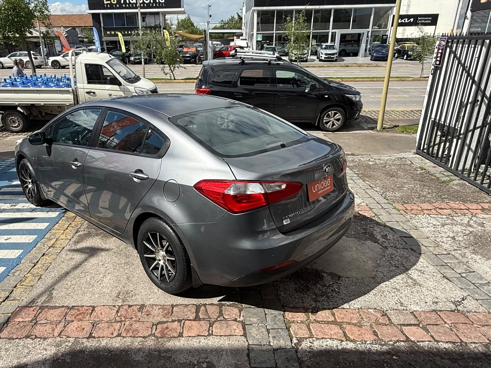 Kia CERATO 2016 - Foto 4 de 10