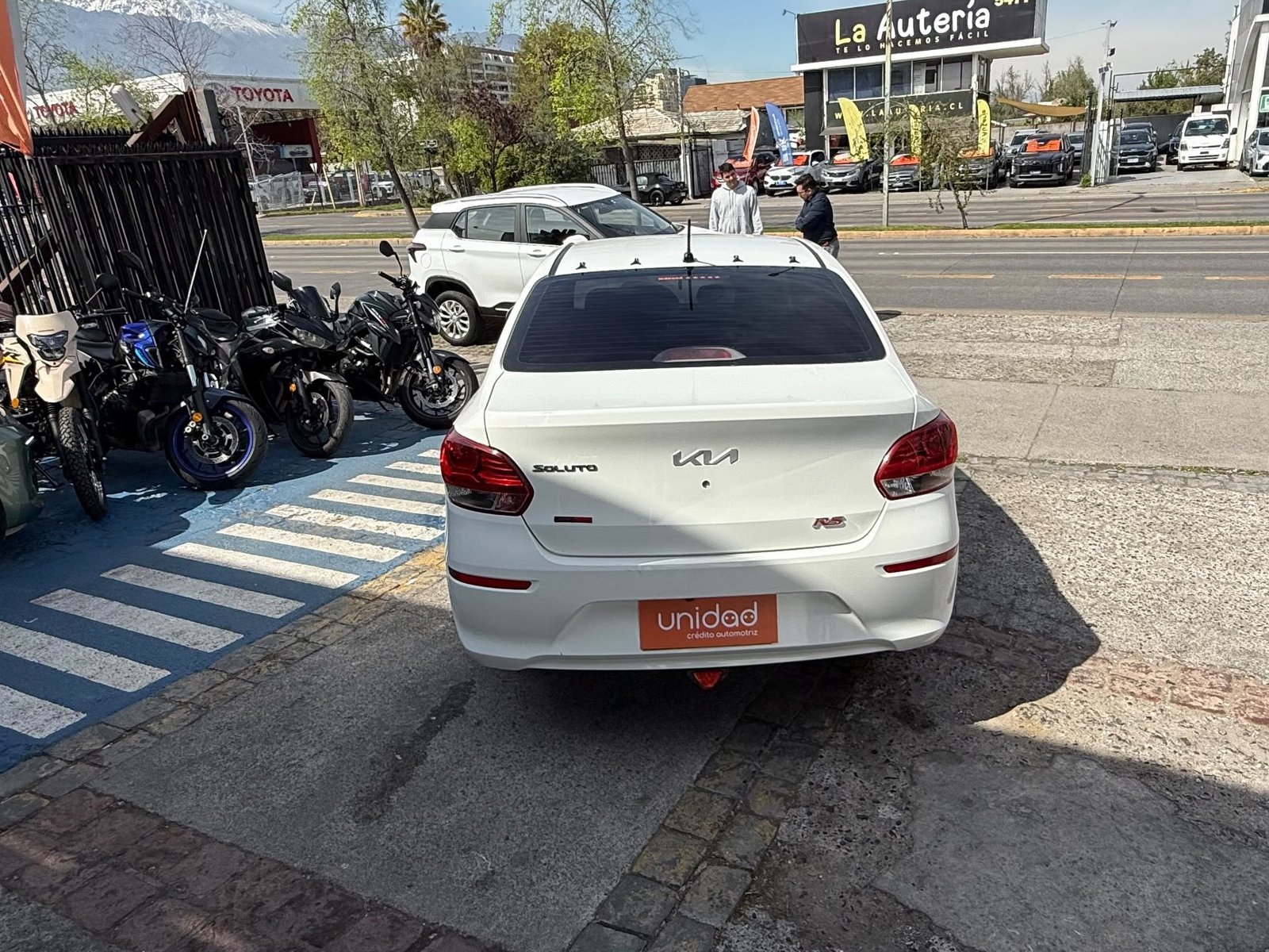 Kia SOLUTO 2022 - Foto 5 de 9