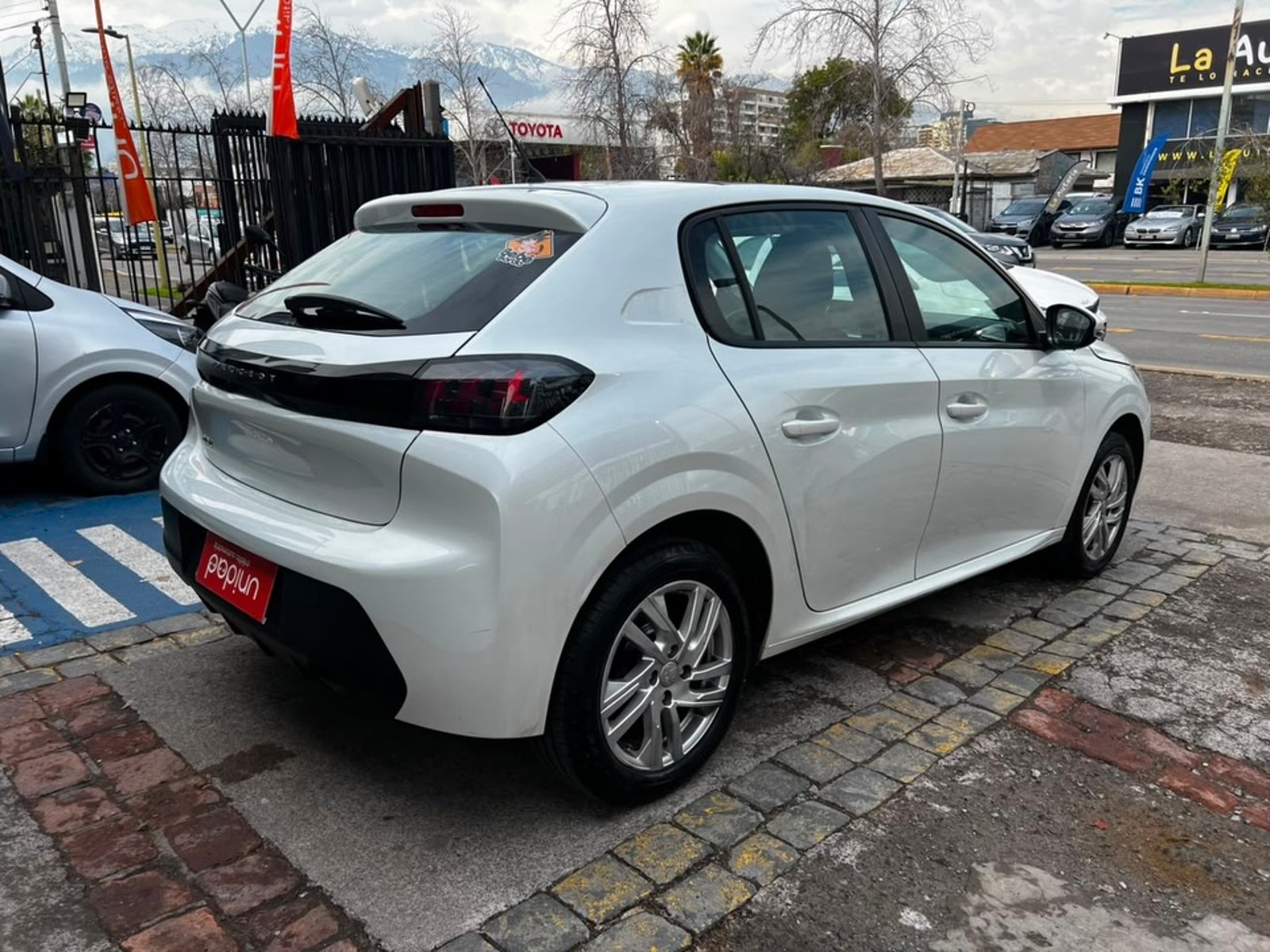 Peugeot 208 2023 - Imagen 5 de 11