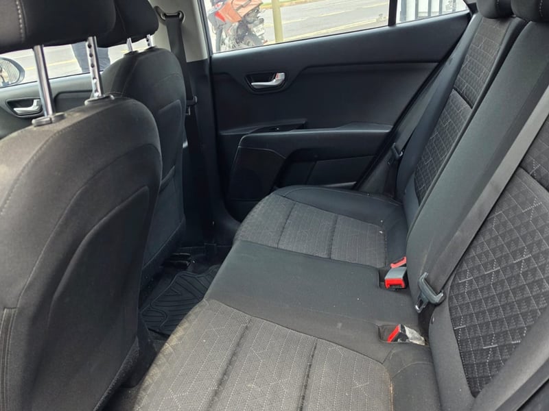 Kia RIO 2019 - Imagen 8 de 10