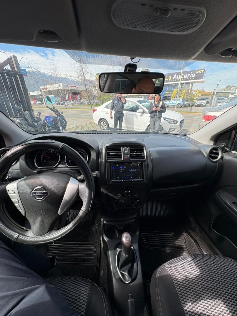 Nissan VERSA 2022 - Imagen 10 de 10