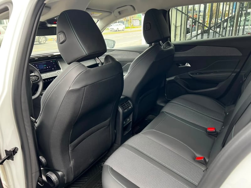 Peugeot 308 2023 - Imagen 9 de 11