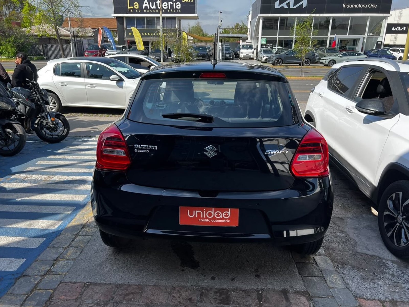 Suzuki SWIFT 2023 - Foto 5 de 10