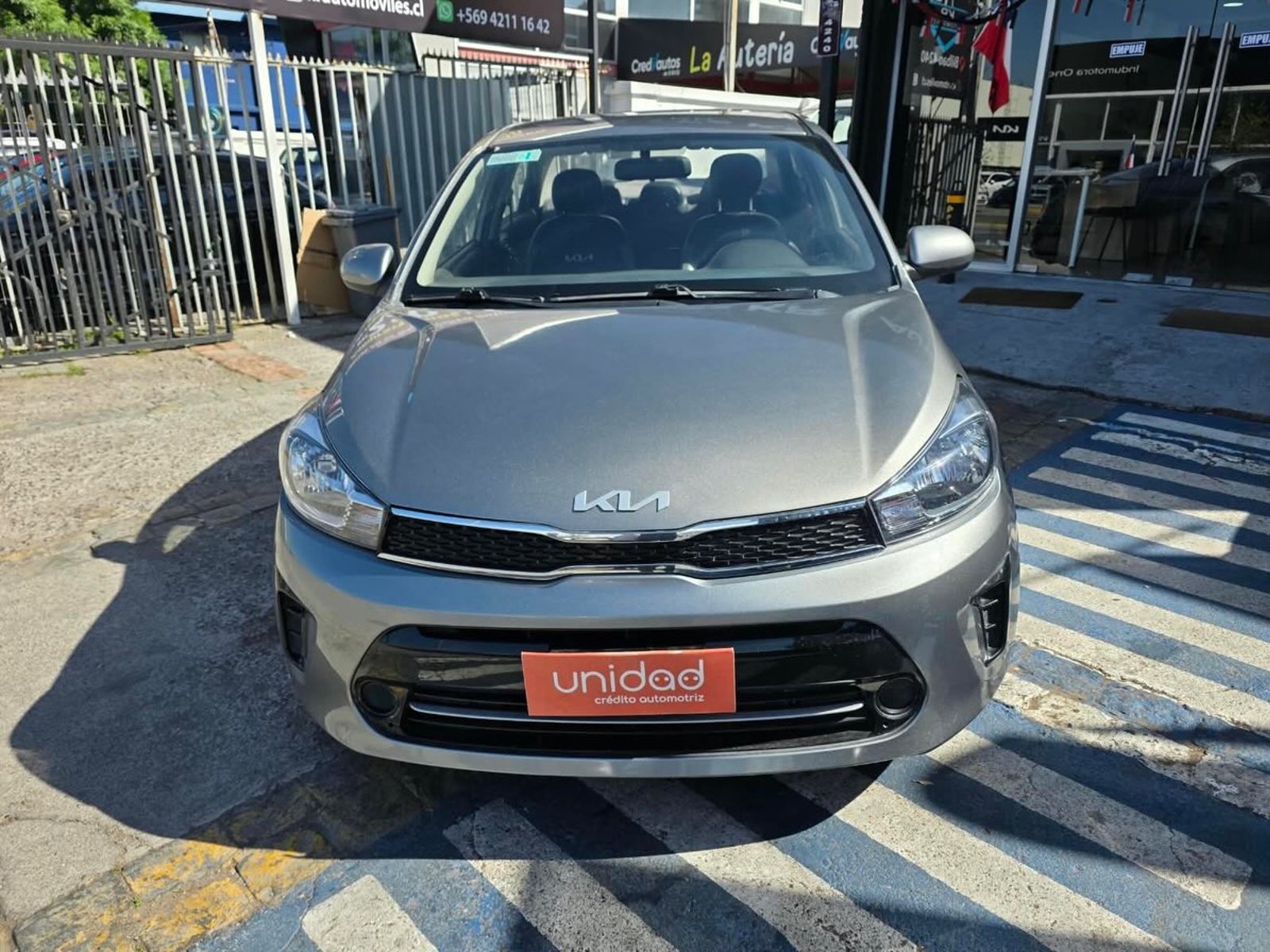 Kia SOLUTO 2022 - Foto 2 de 10