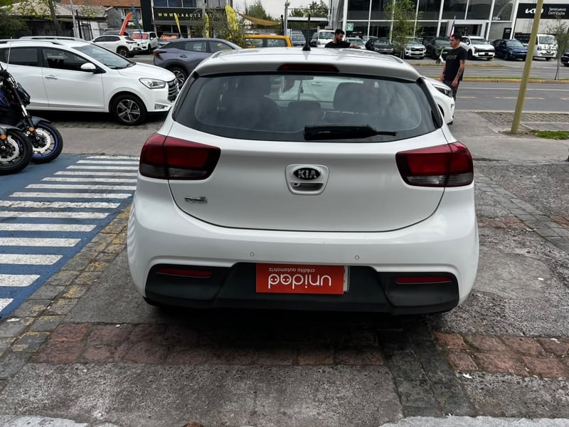 Kia RIO 2019 - Imagen 5 de 10