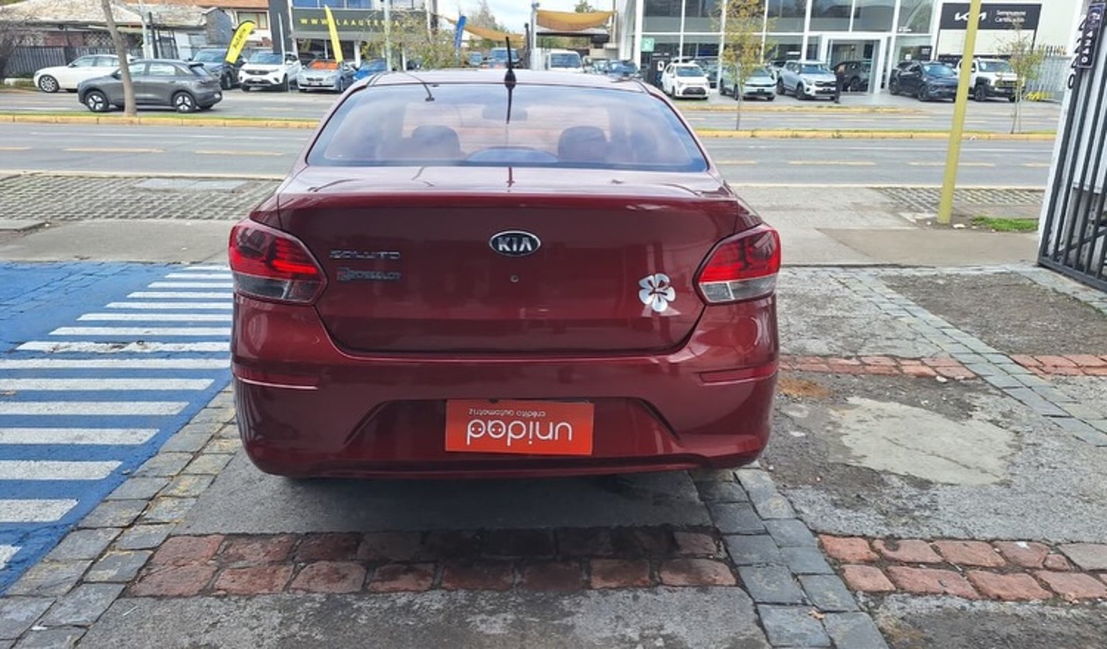 Kia SOLUTO 2020 - Imagen 5 de 10