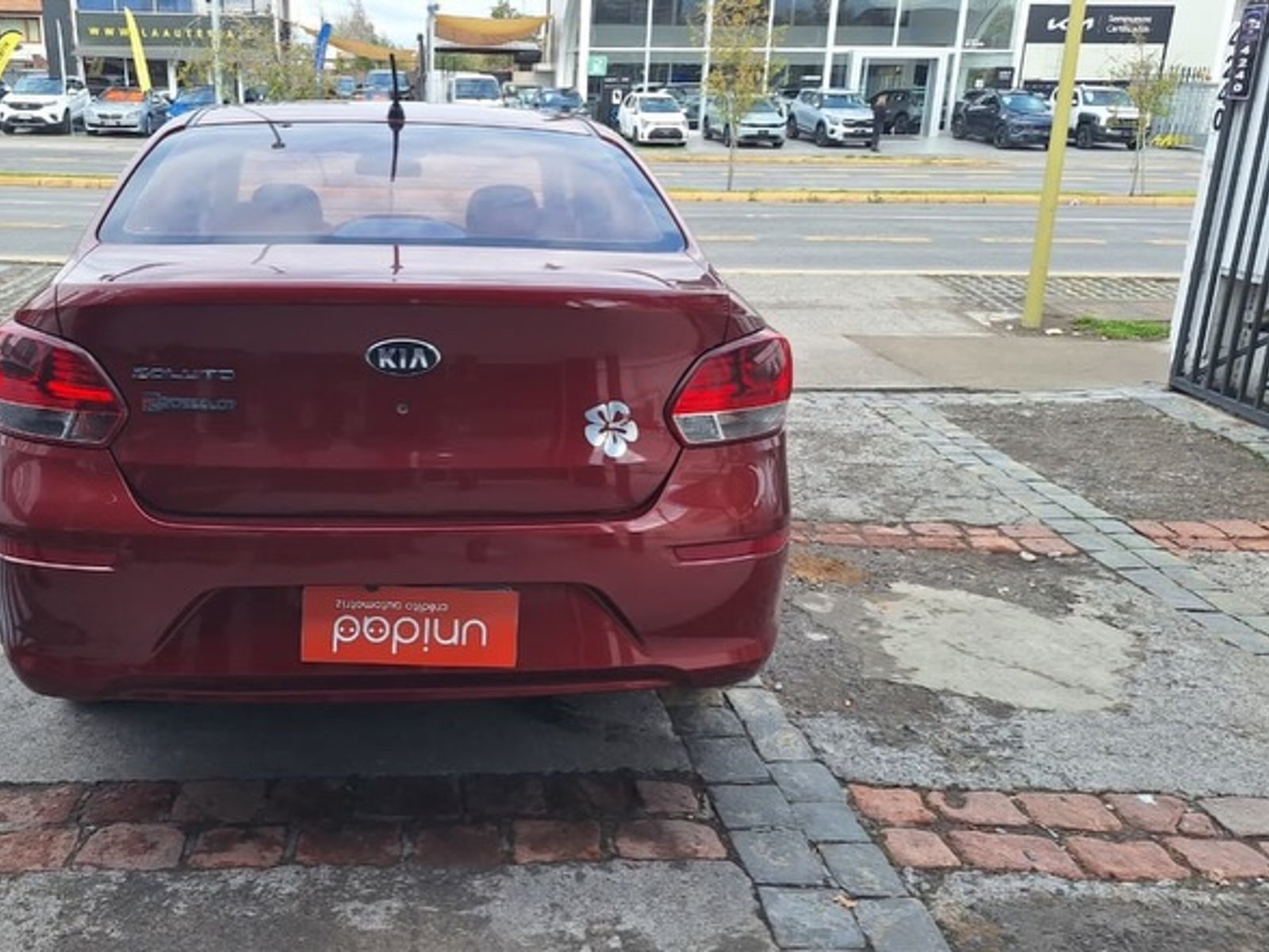 Kia SOLUTO 2020 - Foto 5 de 10