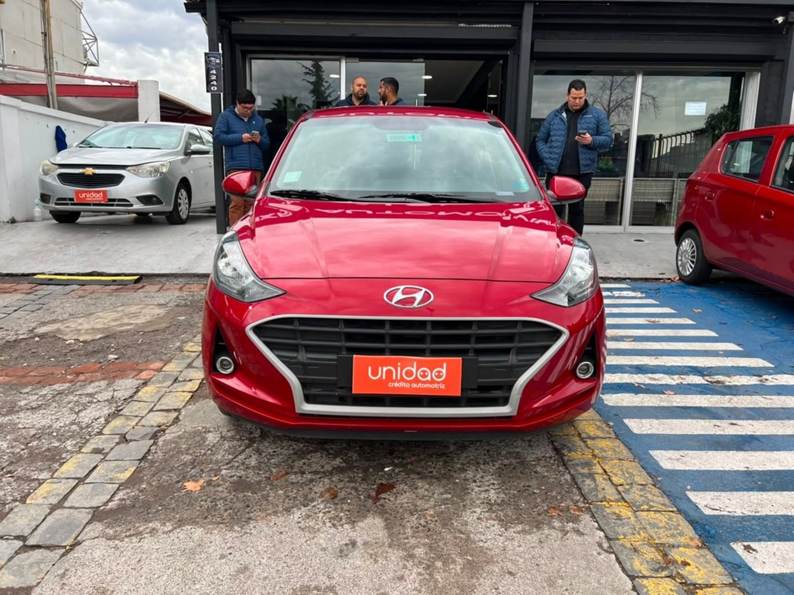 Hyundai GRAND 2022 - Foto 2 de 8