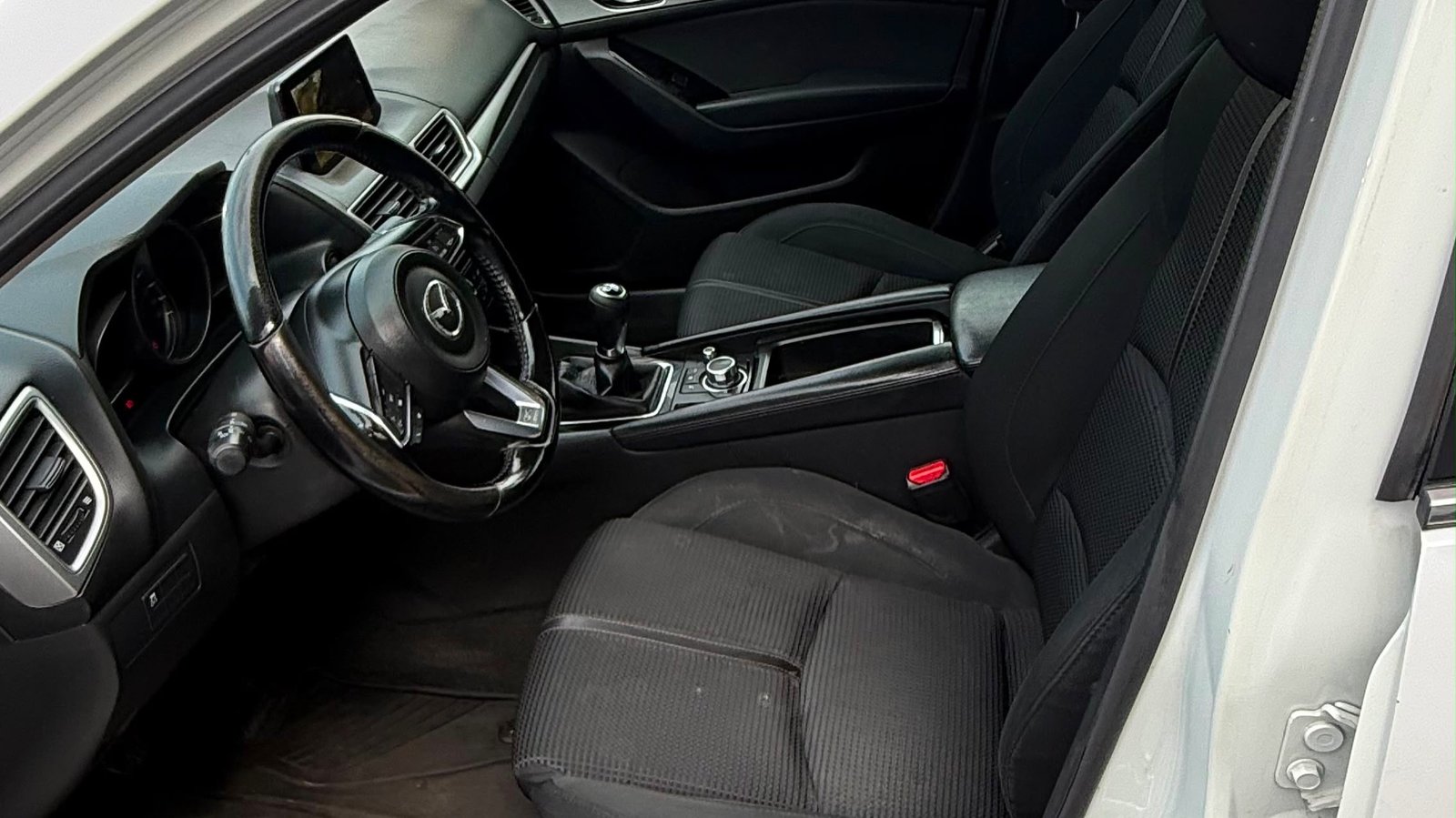 Mazda 3 2017 - Imagen 9 de 10