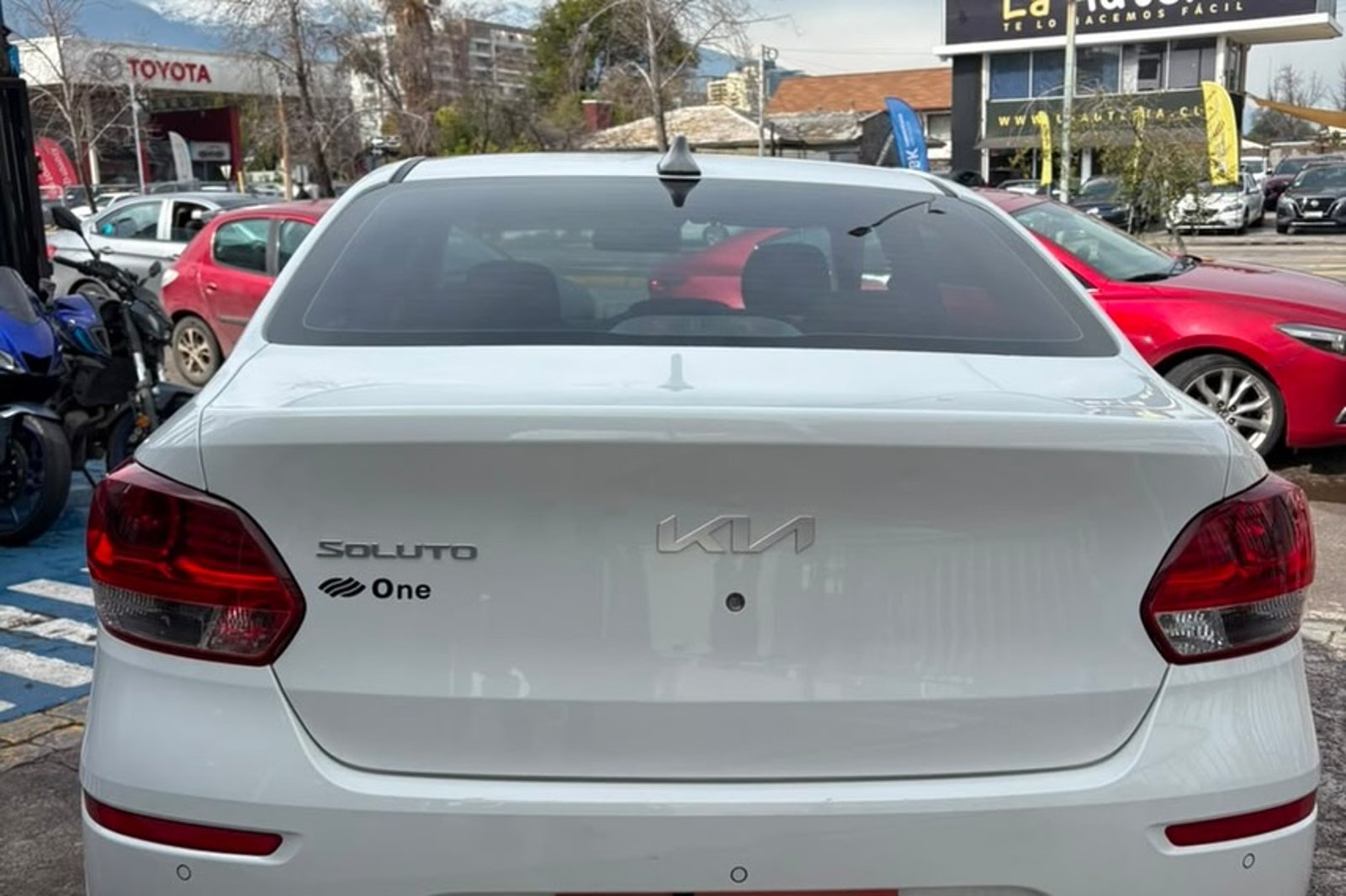 Kia SOLUTO 2023 - Imagen 5 de 11