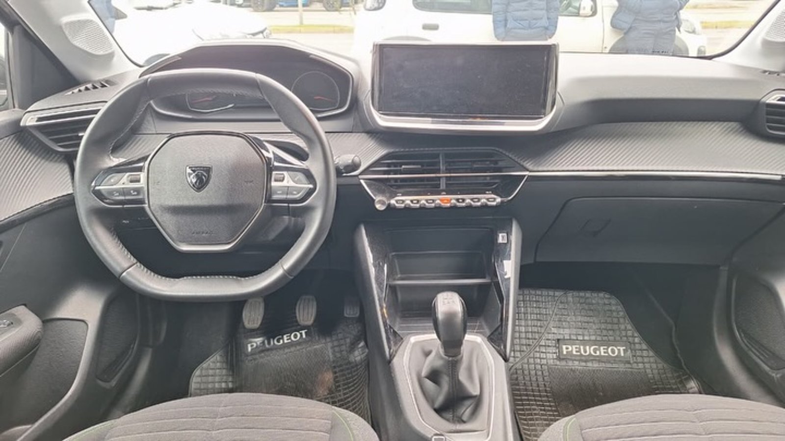 Peugeot 208 2024 - Imagen 10 de 11