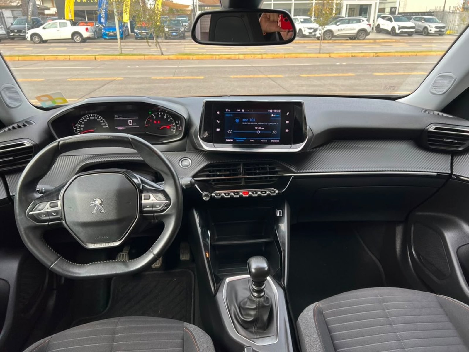 Peugeot 2008 2021 - Imagen 9 de 10